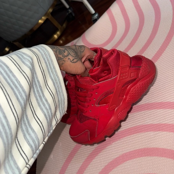 Nike Huarache Big Kids' Vibrant Red Sneakers - Picture 7 of 10